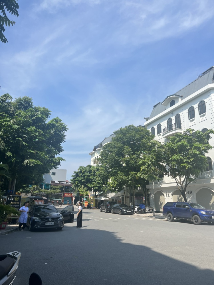 Z5880647590616 4288bb603810a442c384b82108fd398e (1)