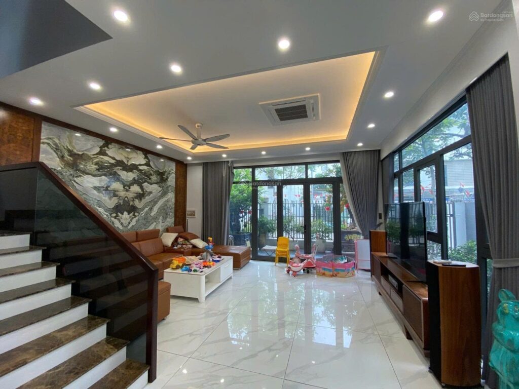 Bán biệt thự 4 tầng thang máy Solake Dương Nội 150tr/m 2 z7266426847815 d5c3d5b48269c3439b0c2ea8e10ed38c